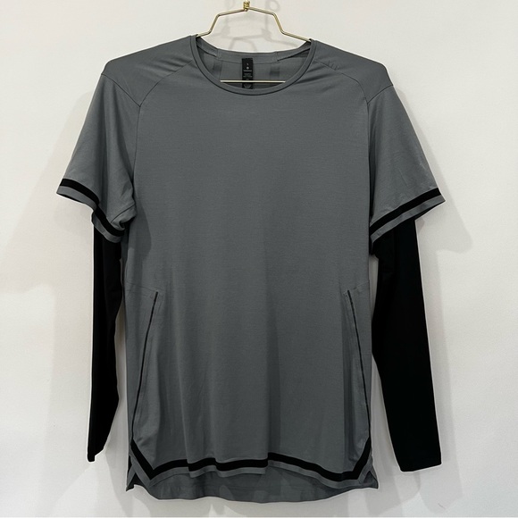 Lululemon Fast and Free Long Sleeve Size Small Gray/Black Long Sleeve - Picture 3 of 7